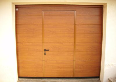 porte de garage sectionnelle décor chêne doré 10
